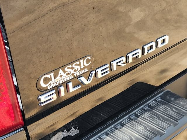 New 2026 Chevrolet Silverado 2500 Custom w/ Custom Value Package AWD/4WD image 9