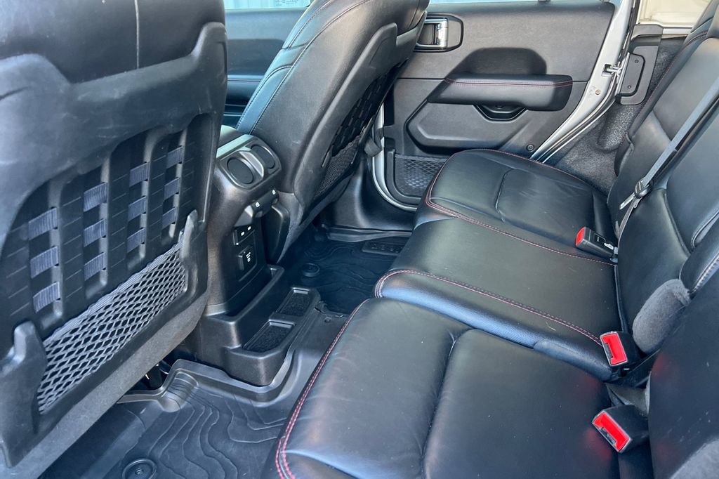 Used 2021 Jeep Wrangler Unlimited Rubicon image 12