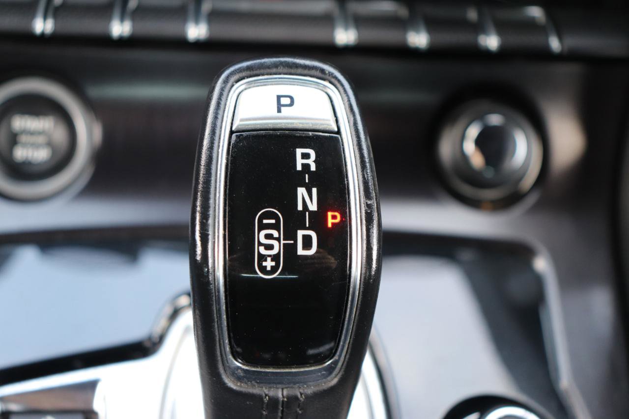 Used 2020 Jaguar F-TYPE Checkered Flag image 30