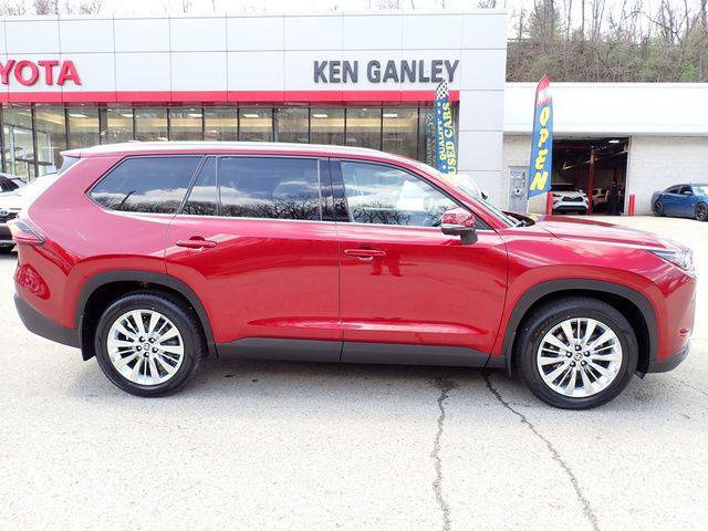 Certified 2024 Toyota Grand Highlander AWD image 2