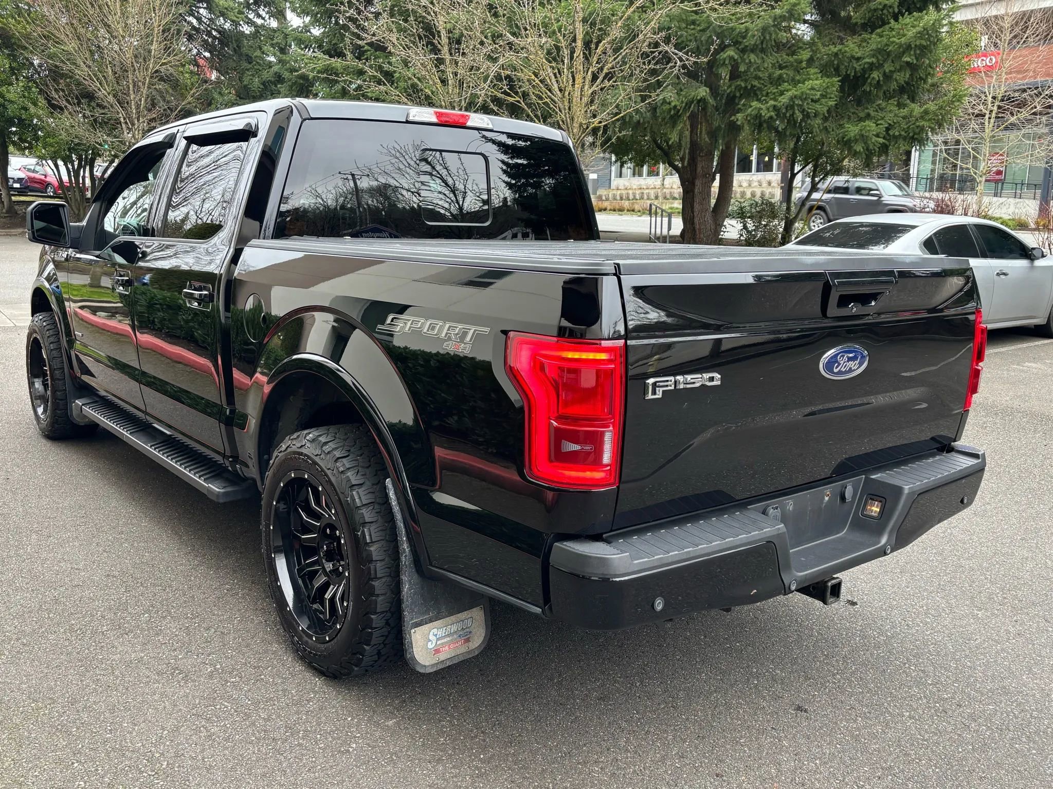 Used 2016 Ford F150 Lariat w/ Equipment Group 501A Mid image 2