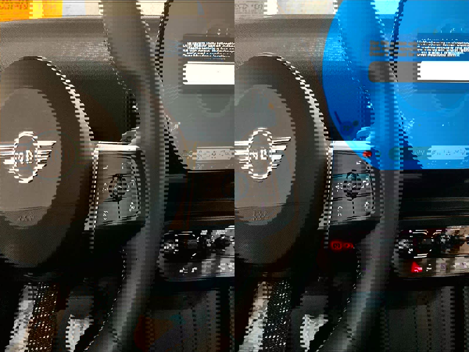 Used 2025 MINI Cooper 2-Door Hardtop image 20