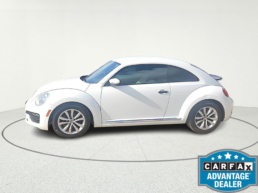 Used 2017 Volkswagen Beetle 1.8T Classic FWD image 3