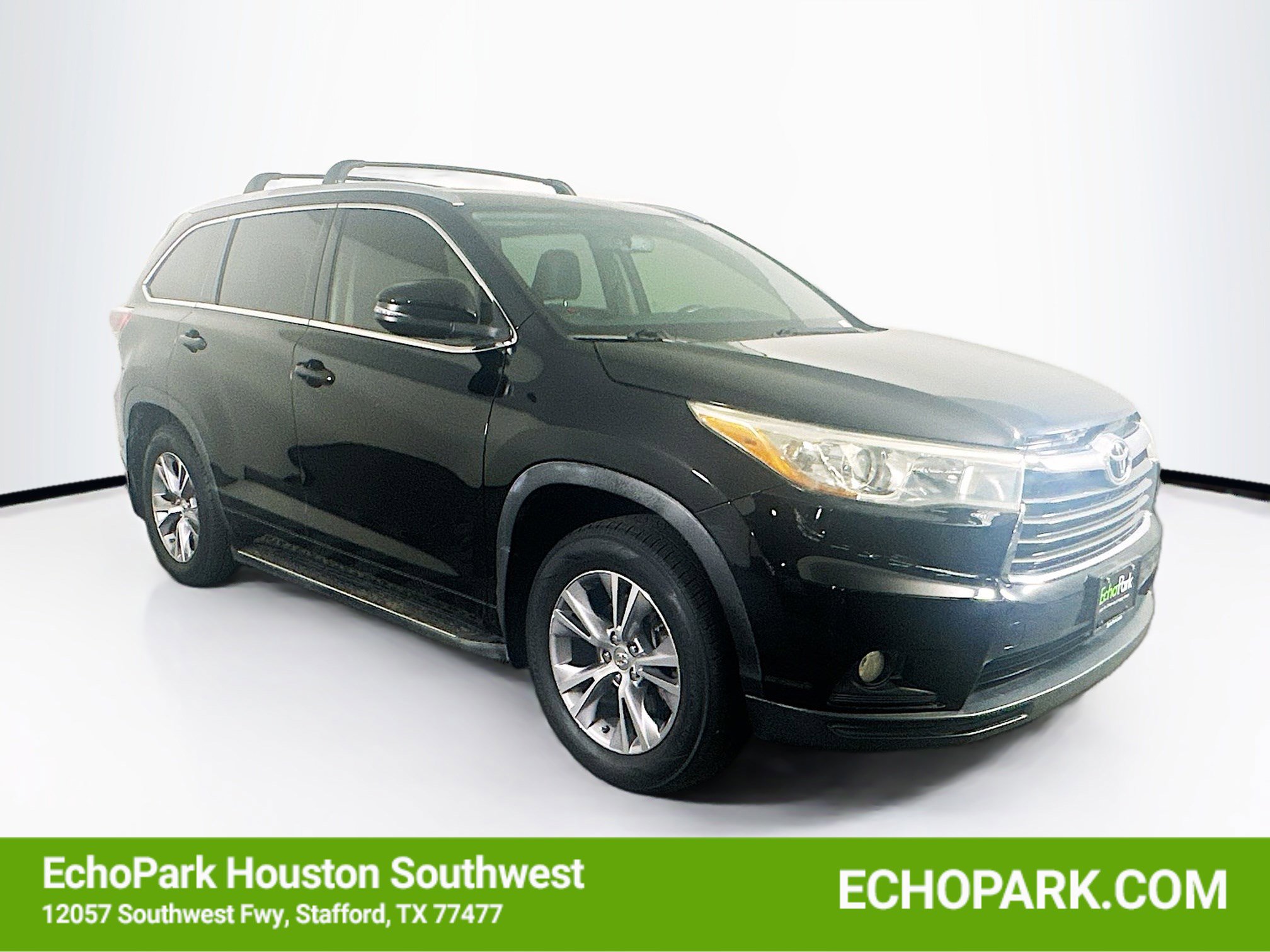 Used 2015 Toyota Highlander XLE image 1