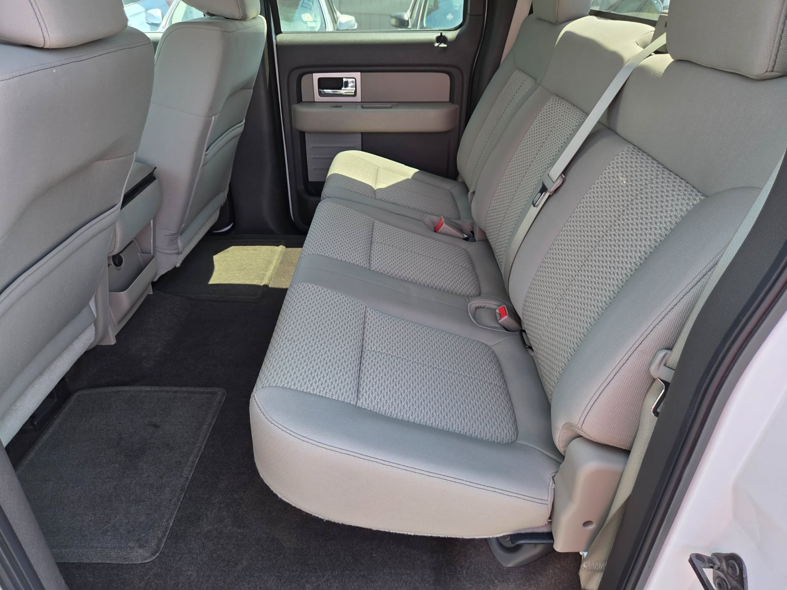 Used 2010 Ford F150 XLT RWD image 9