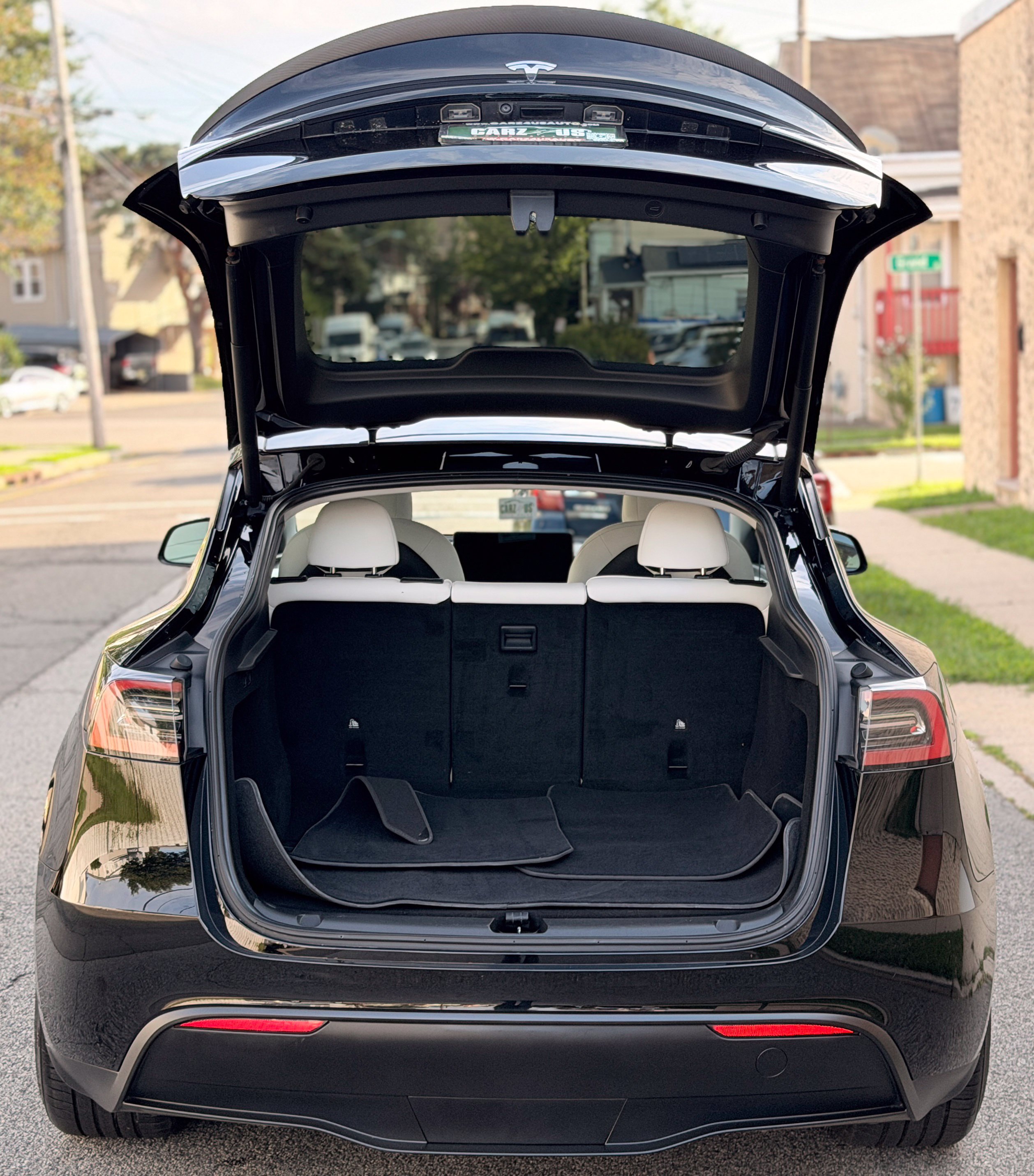 Used 2023 Tesla Model Y Performance AWD/4WD image 7