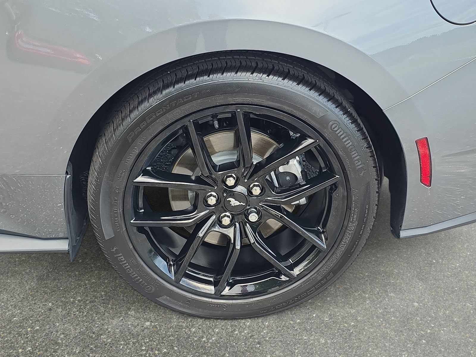 Used 2025 Ford Mustang Coupe RWD image 31