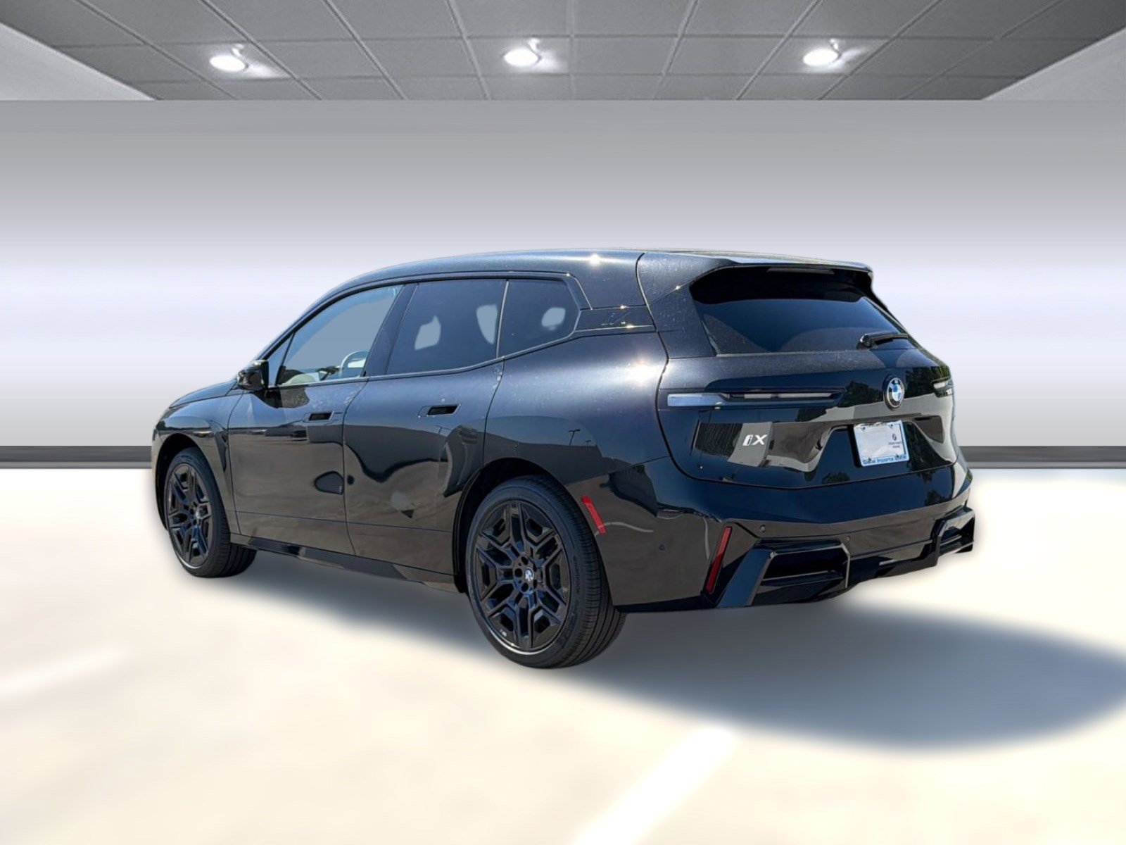 New 2026 BMW iX xDrive45 w/ M Sport Package AWD/4WD image 3