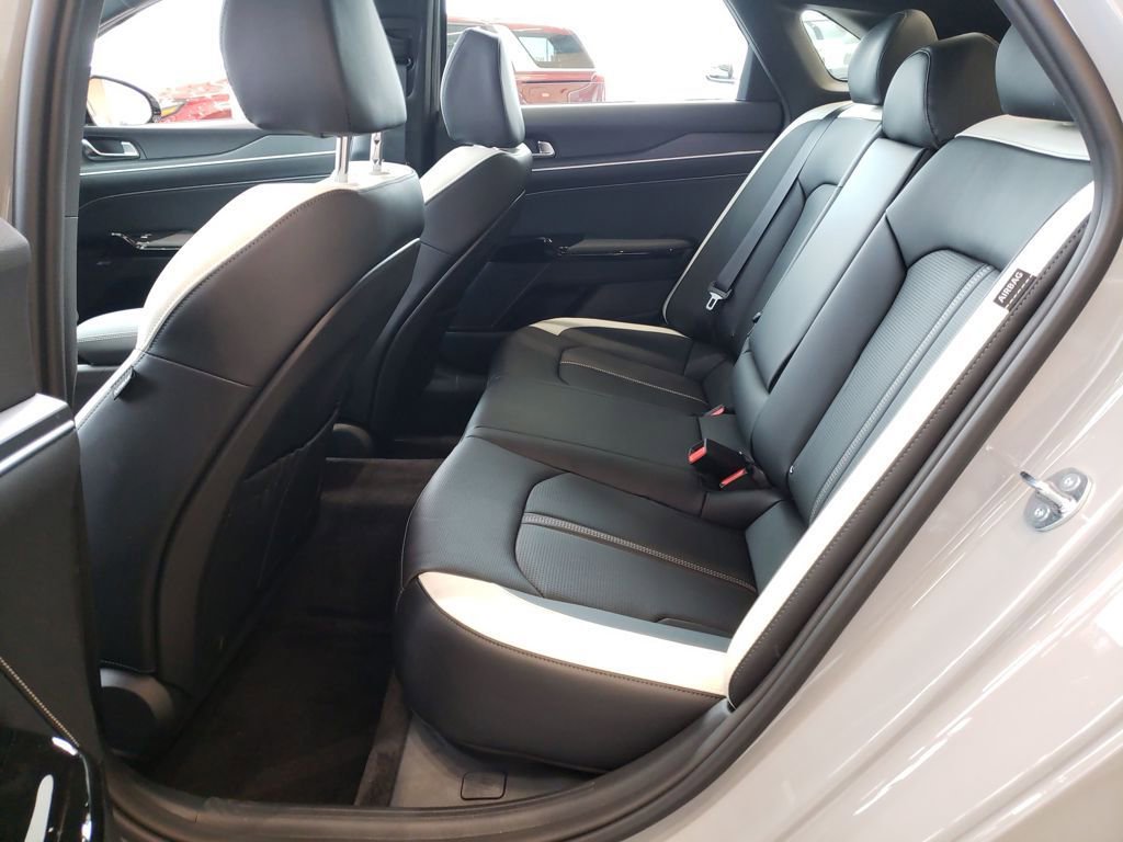 New 2026 Kia K5 GT-Line image 25