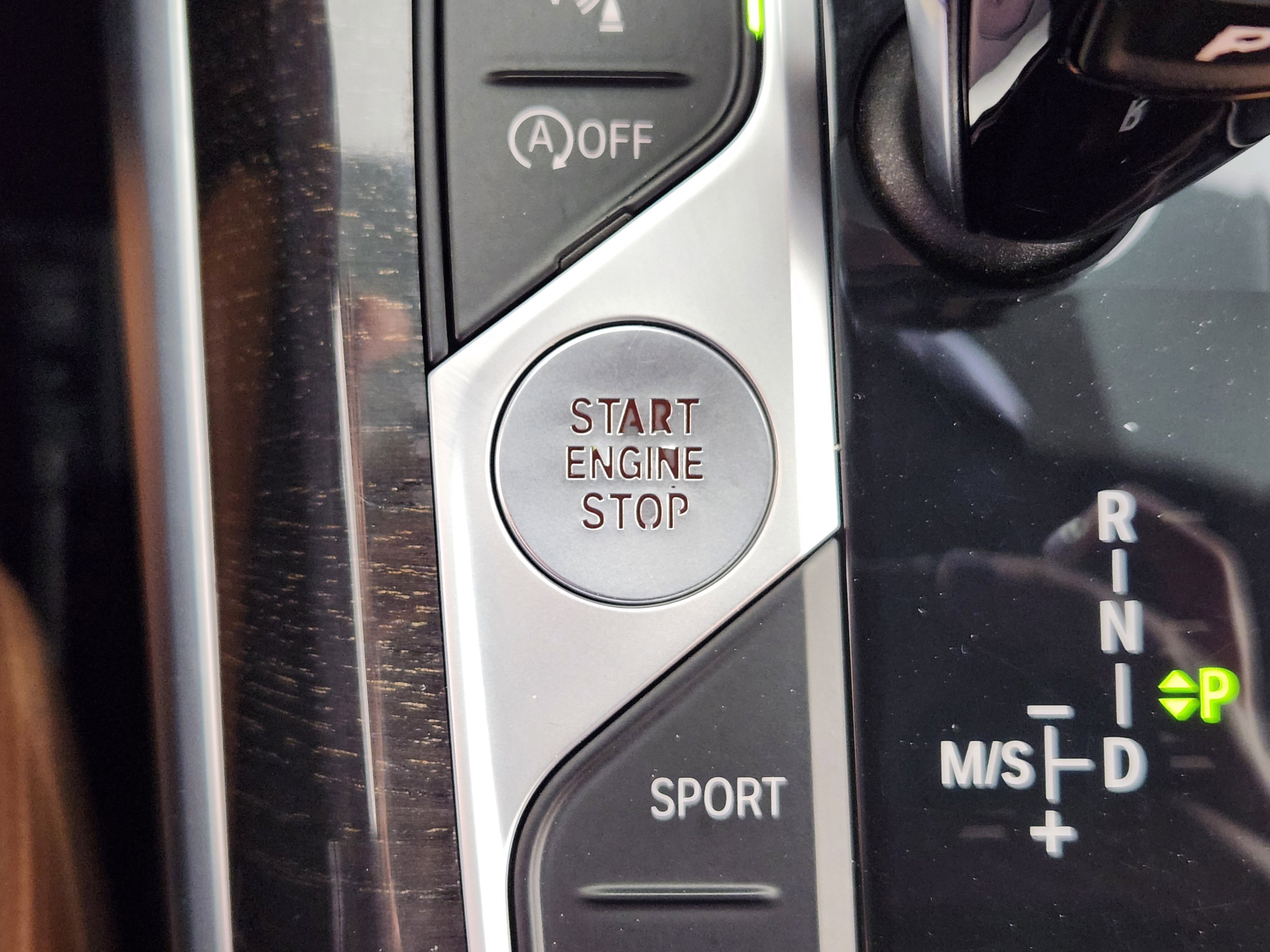 Used 2020 BMW 330i xDrive 330i xDrive w/ Convenience Package image 26