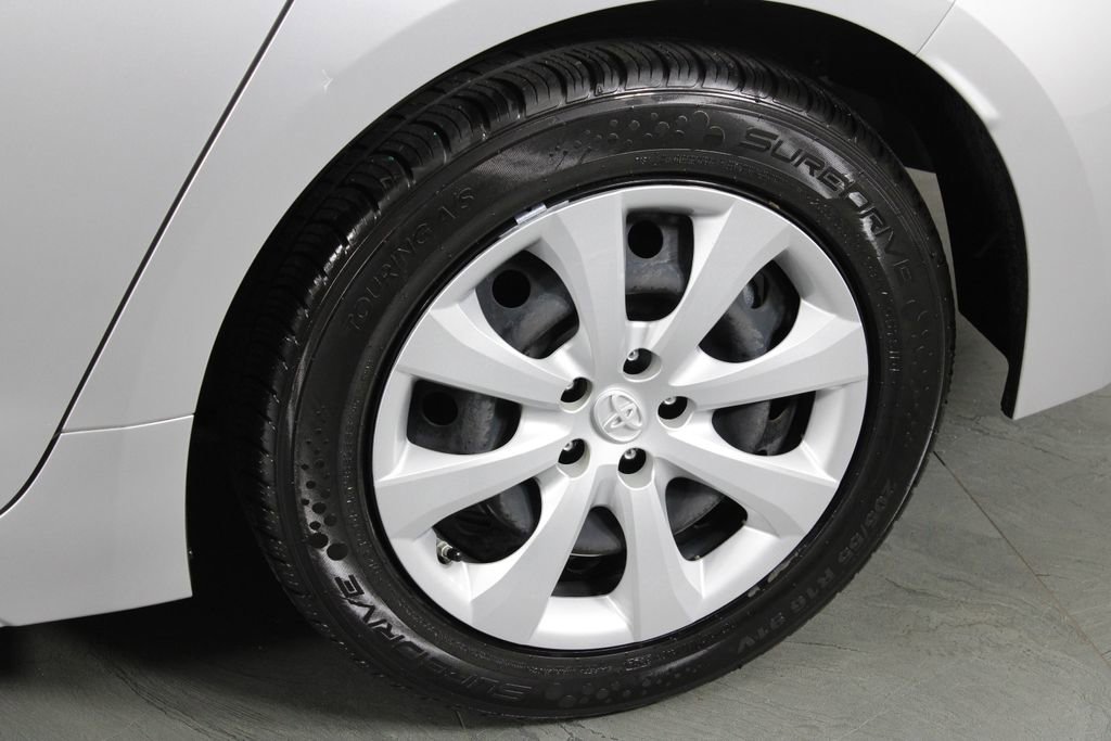 Used 2022 Toyota Corolla LE image 10