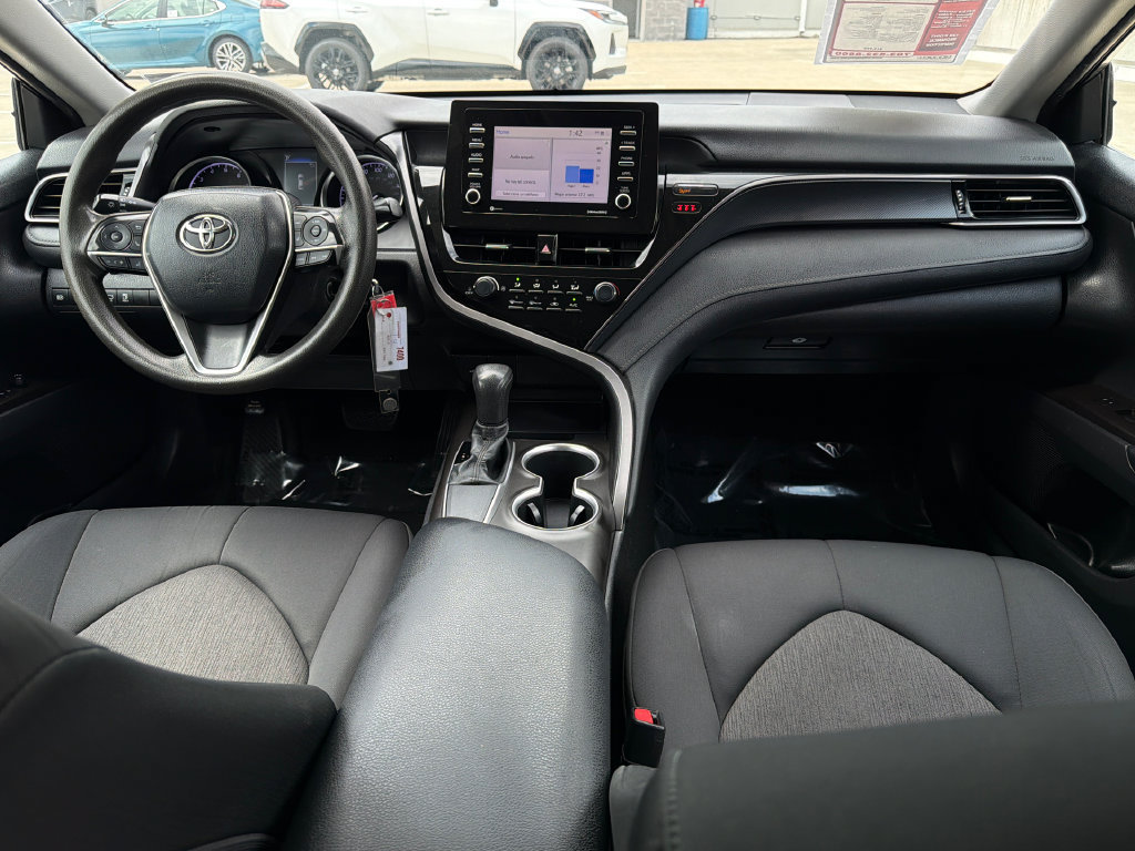 Used 2021 Toyota Camry LE FWD image 12