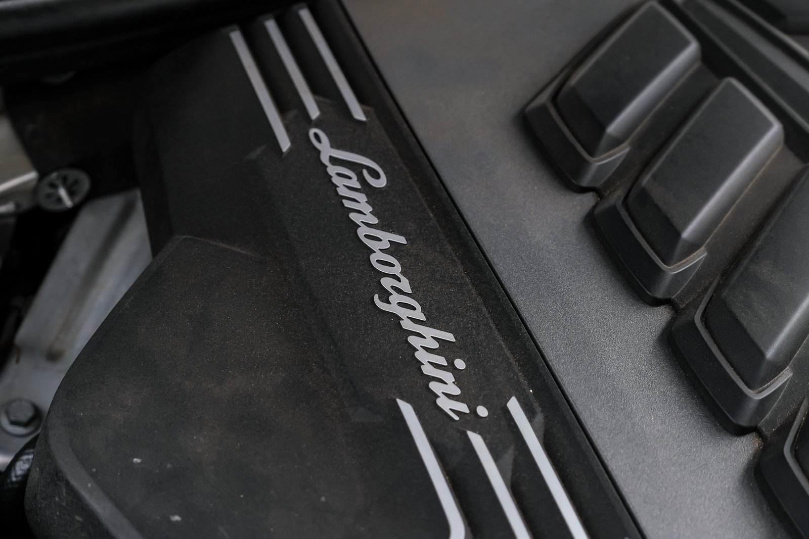 Used 2020 Lamborghini Urus image 57