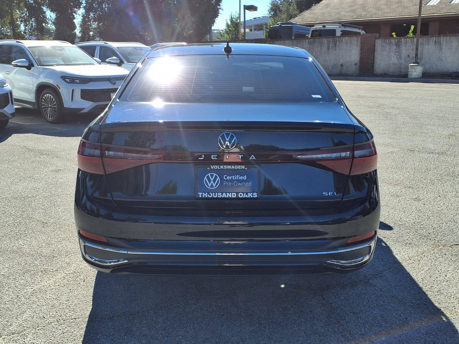 Used 2025 Volkswagen Jetta SEL FWD image 4