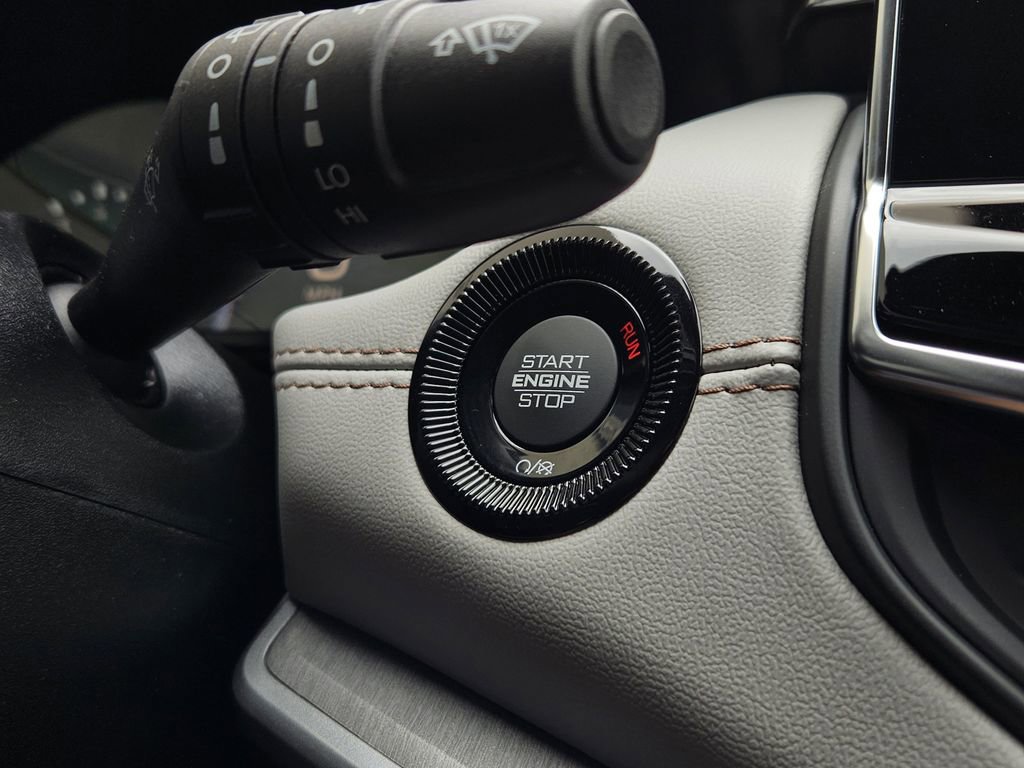 New 2026 Jeep Compass Limited AWD/4WD image 23