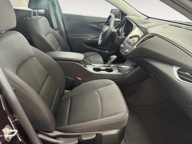 Used 2021 Chevrolet Malibu LS w/ Driver Confidence Package FWD image 4