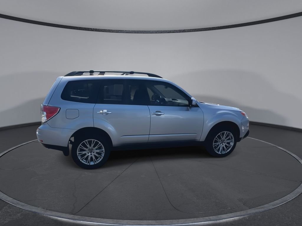 Used 2013 Subaru Forester 2.5X Premium w/ All-Weather Pkg image 9