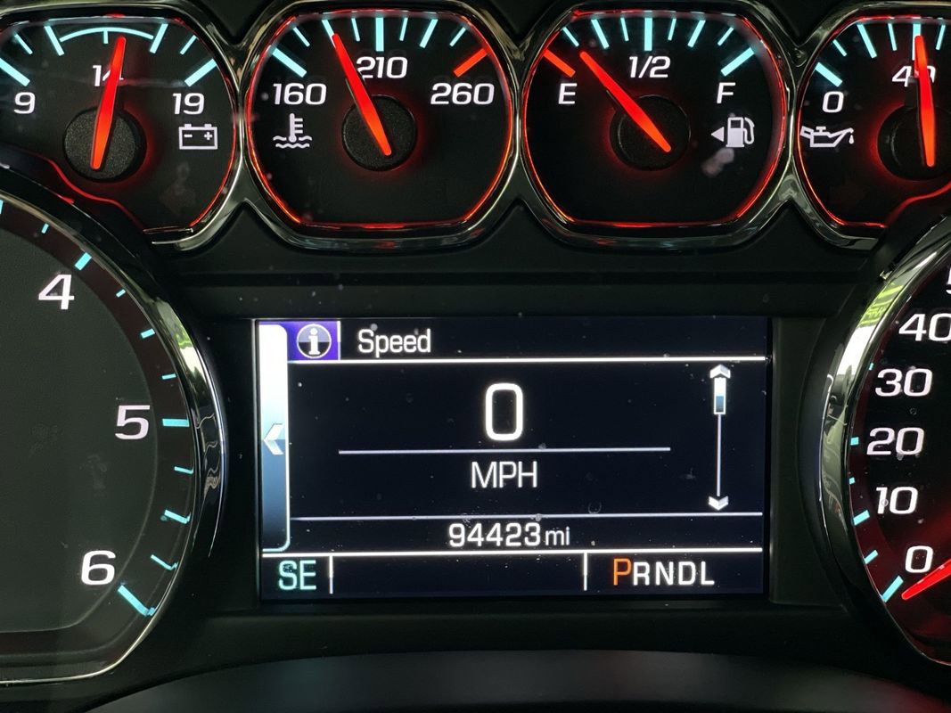 Used 2017 GMC Yukon SLE w/ SLE Value Package image 16