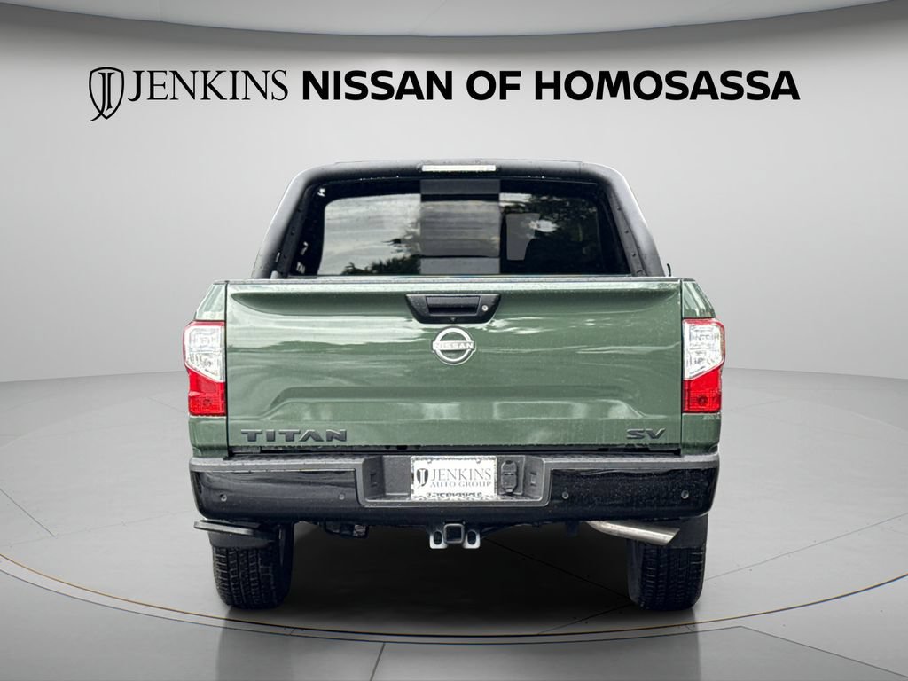Certified 2024 Nissan Titan SV w/ SV Bronze Edition Package RWD image 9