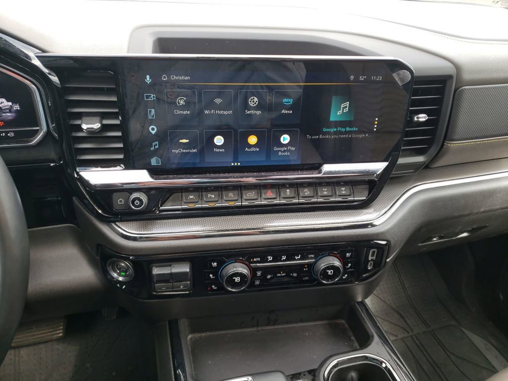 Used 2025 Chevrolet Silverado 1500 ZR2 w/ Technology Package image 18