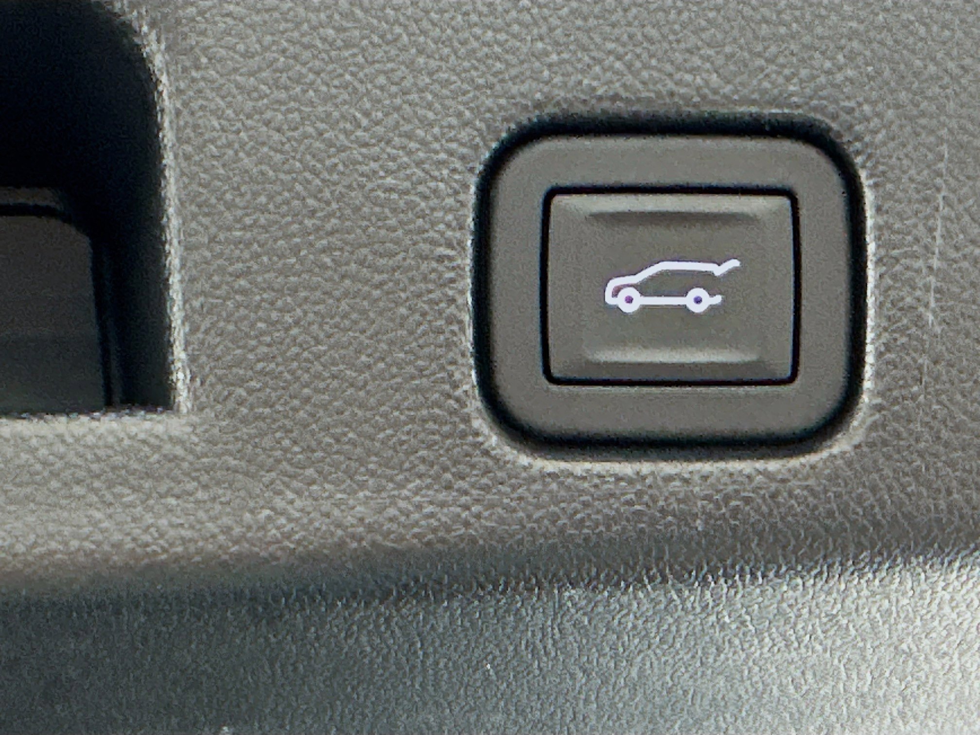 Used 2025 Chevrolet Traverse LT image 31