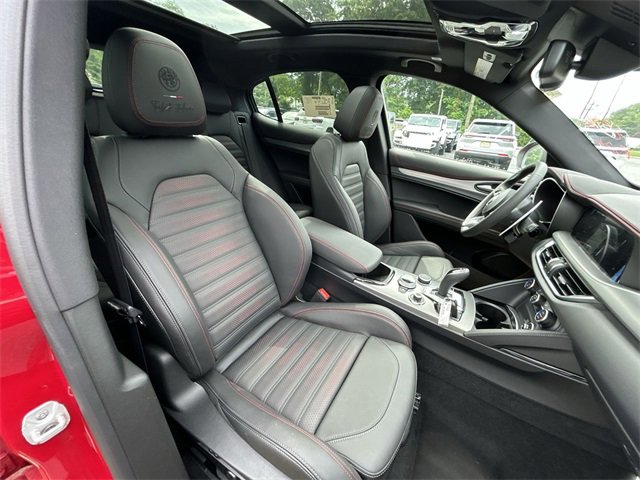 New 2025 Alfa Romeo Stelvio Tributo Italiano w/ Driving Assist Package image 15