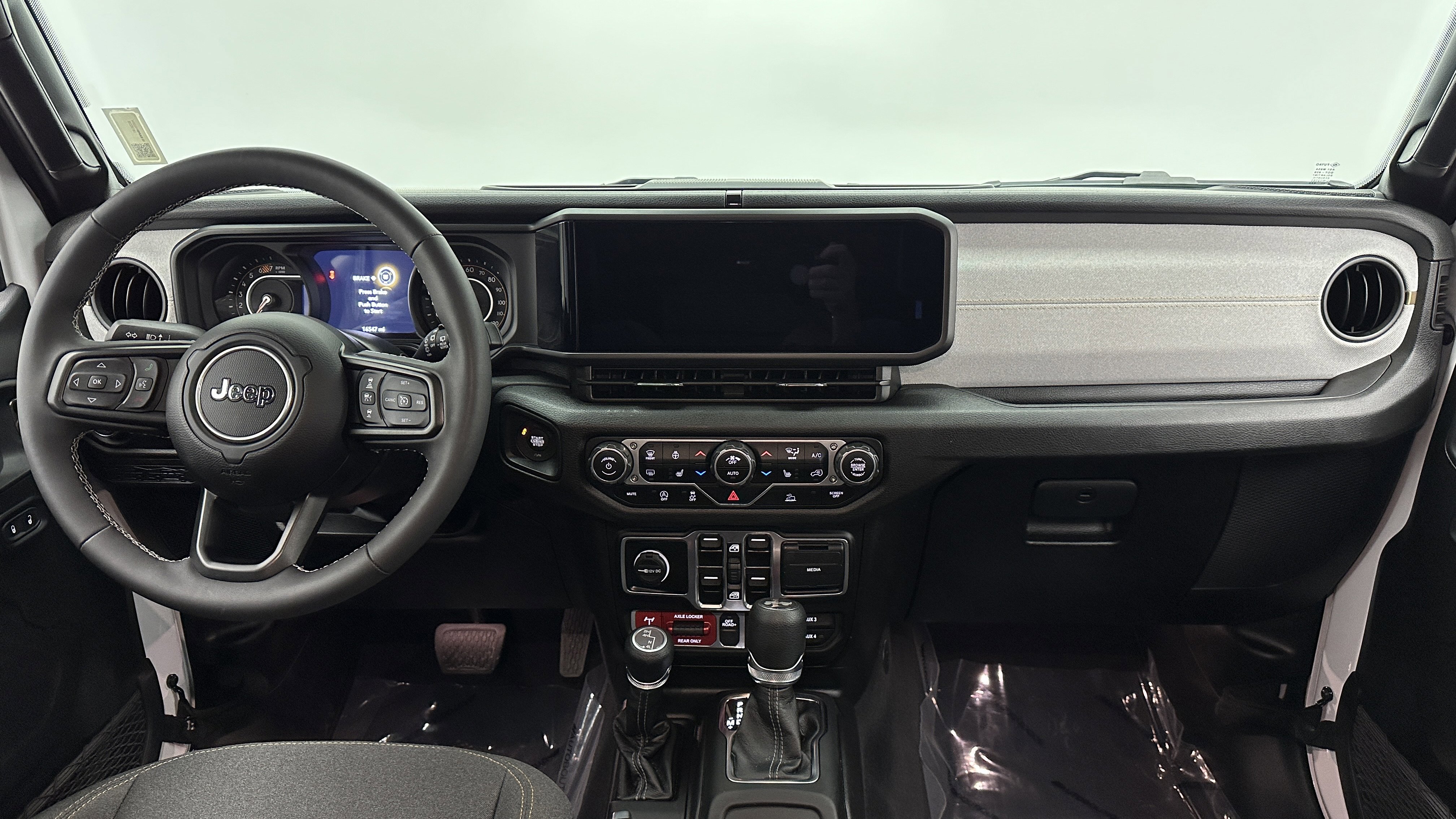 Used 2025 Jeep Wrangler Willys image 22