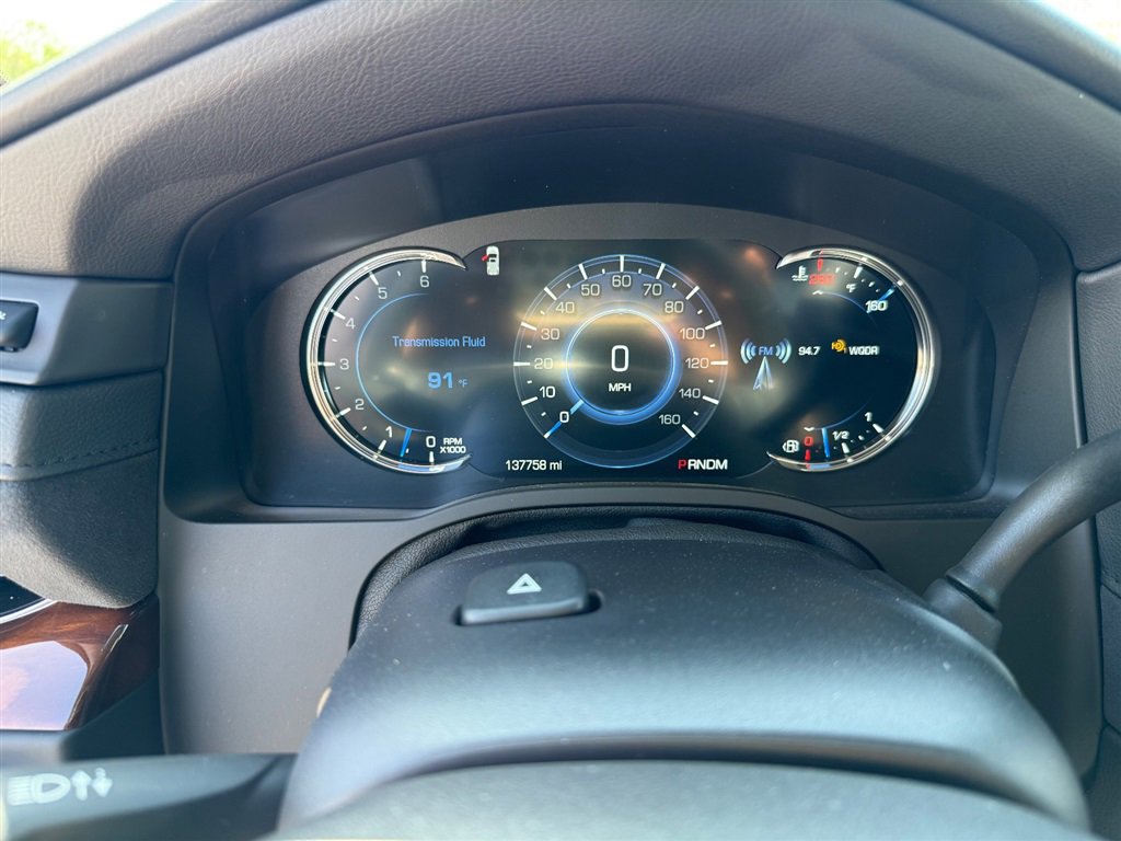 Used 2016 Cadillac Escalade Premium image 18