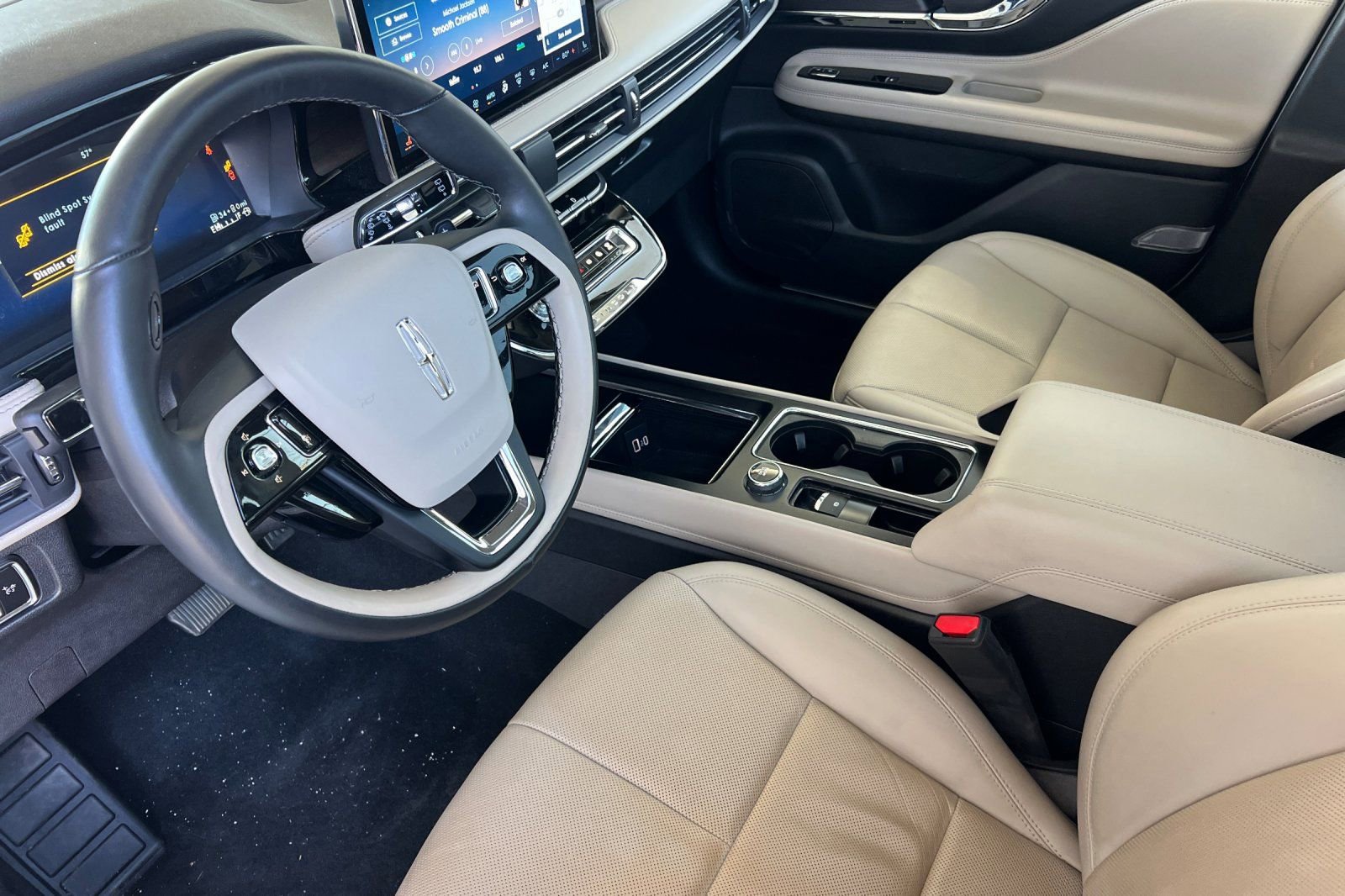 Certified 2025 Lincoln Corsair Grand Touring w/ Equipment Group 301A image 10