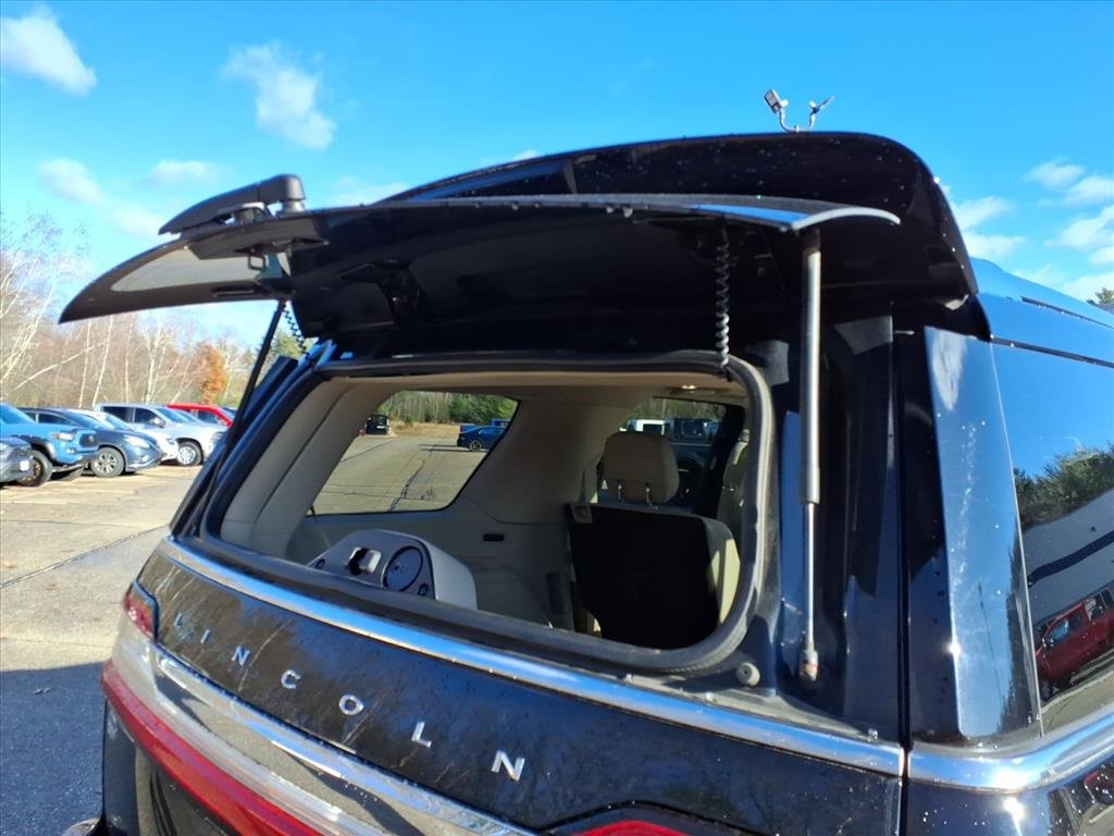 Used 2018 Lincoln Navigator Reserve w/ Technology Package image 13