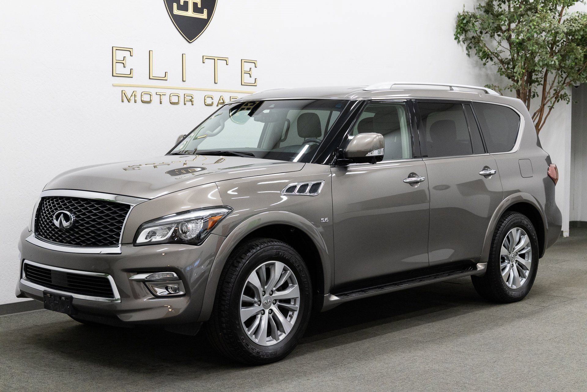 Used 2017 INFINITI QX80 4WD w/ Driver Assistance Package