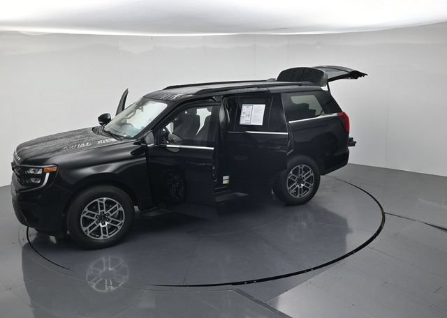 Certified 2025 Ford Expedition Active RWD image 53
