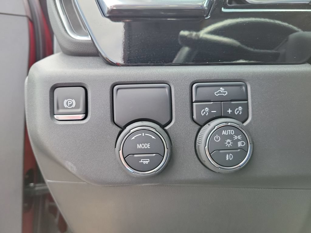 Certified 2025 Chevrolet Silverado 1500 RST RWD image 18