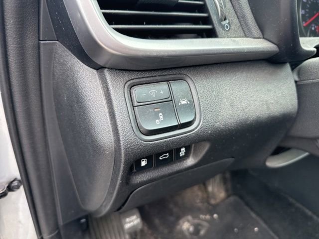 Used 2019 Kia Optima LX FWD image 19