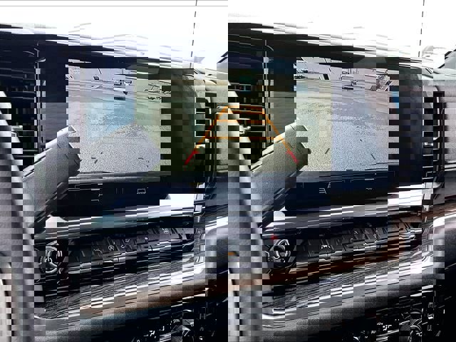 Used 2023 Chevrolet Silverado 1500 LT image 30