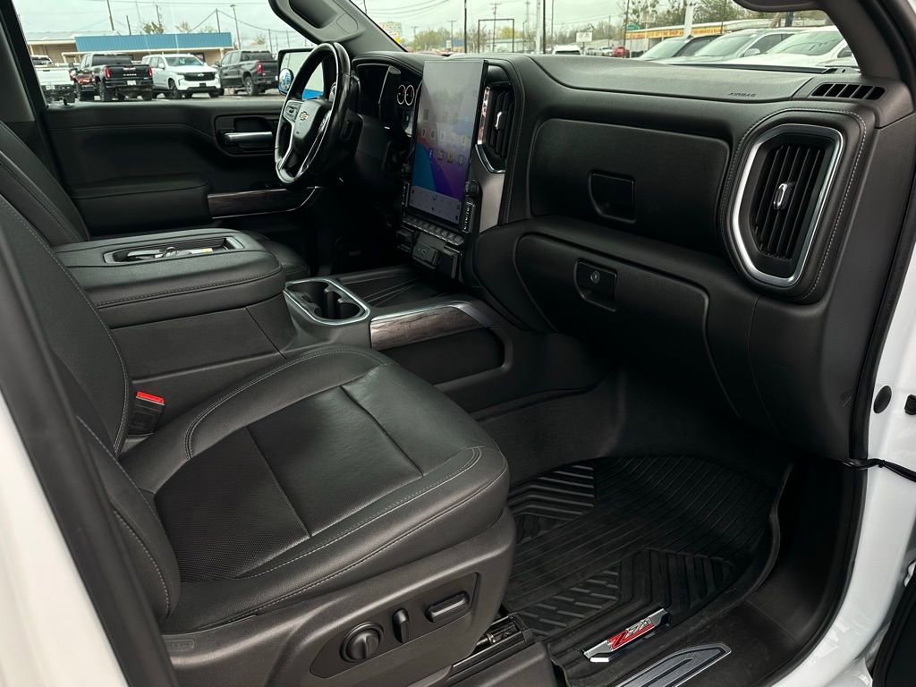 Used 2021 Chevrolet Silverado 1500 LTZ image 16