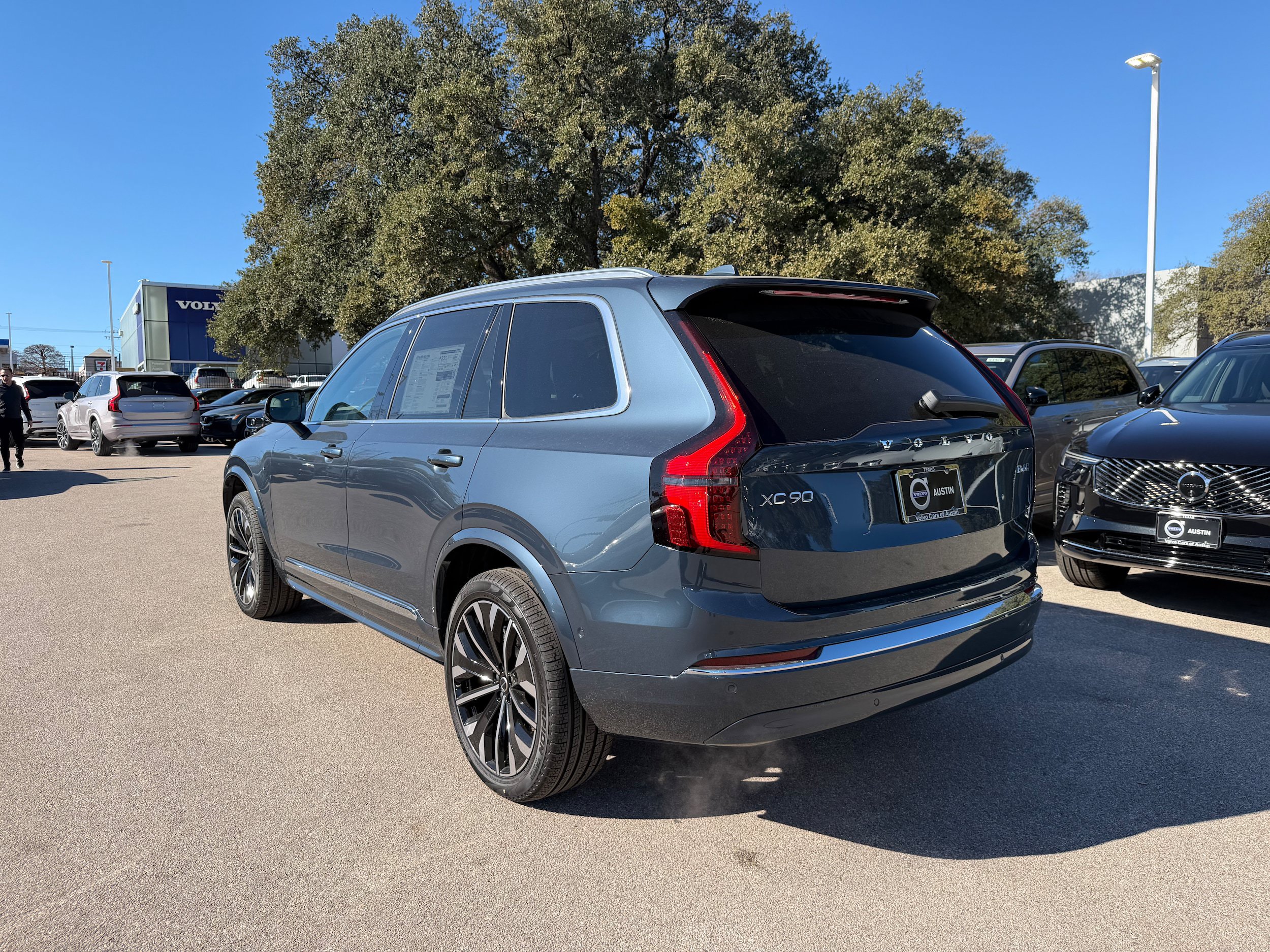 New 2026 Volvo XC90 B6 Ultra w/ Protection Package AWD/4WD image 4