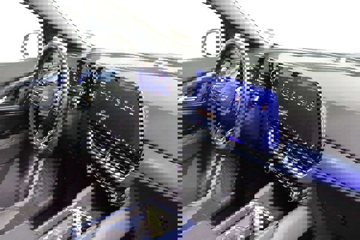 Used 2024 Chevrolet Equinox EV LT image 12