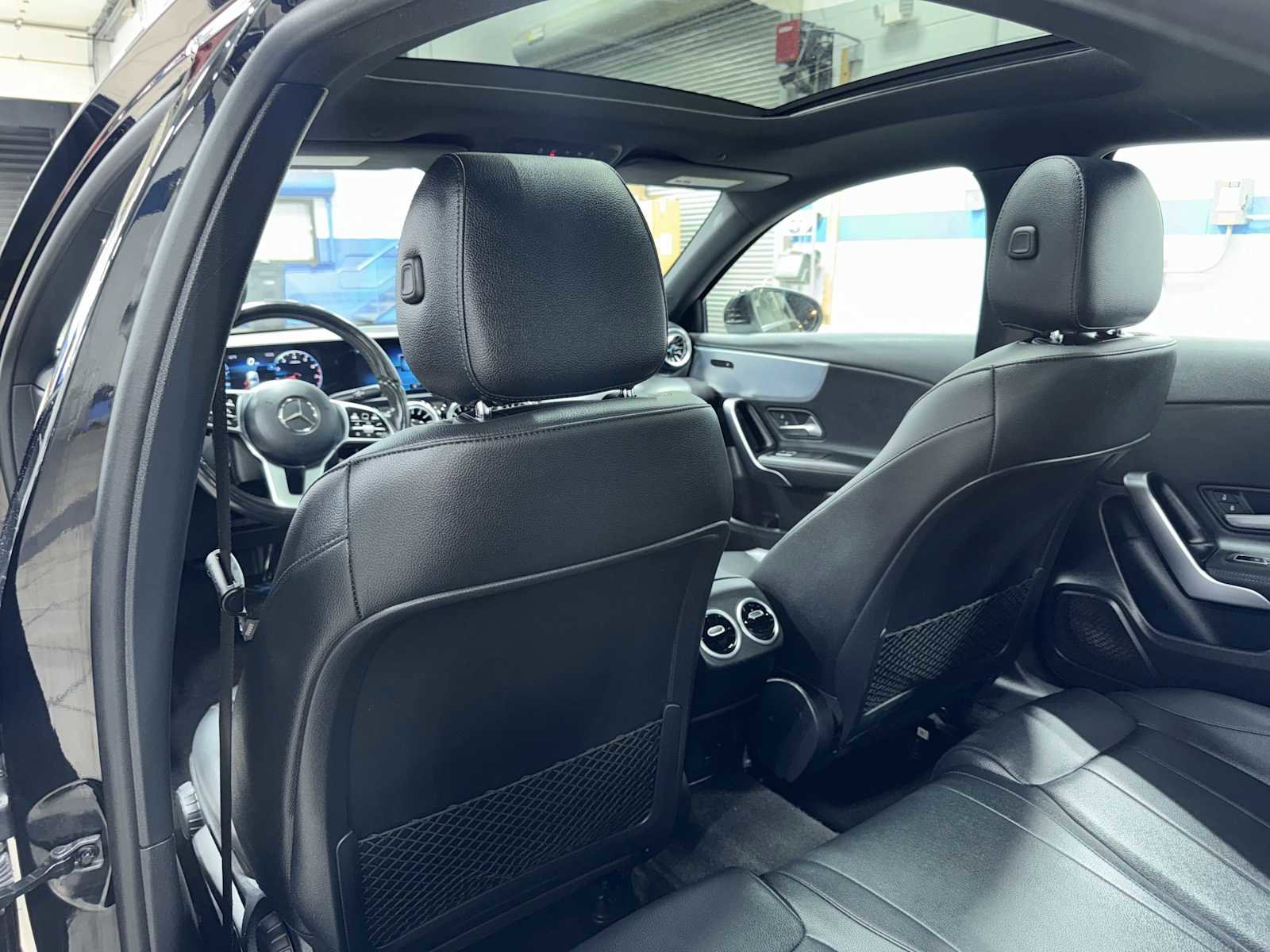 Used 2022 Mercedes-Benz A 220 4MATIC image 26