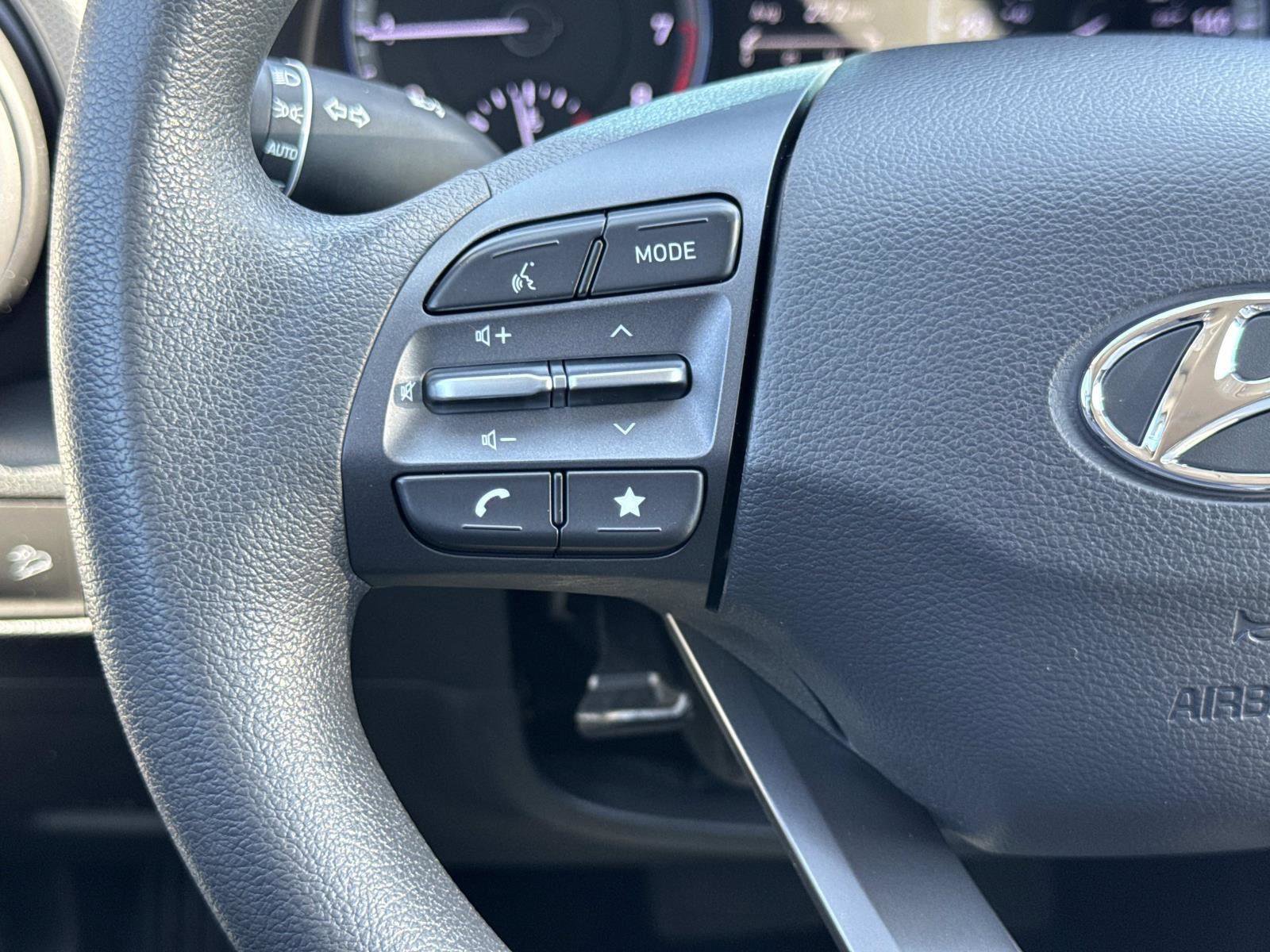Certified 2023 Hyundai Kona SEL AWD/4WD image 10