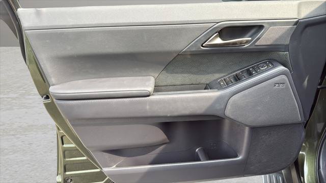 Certified 2025 Lexus GX 550 AWD/4WD image 10