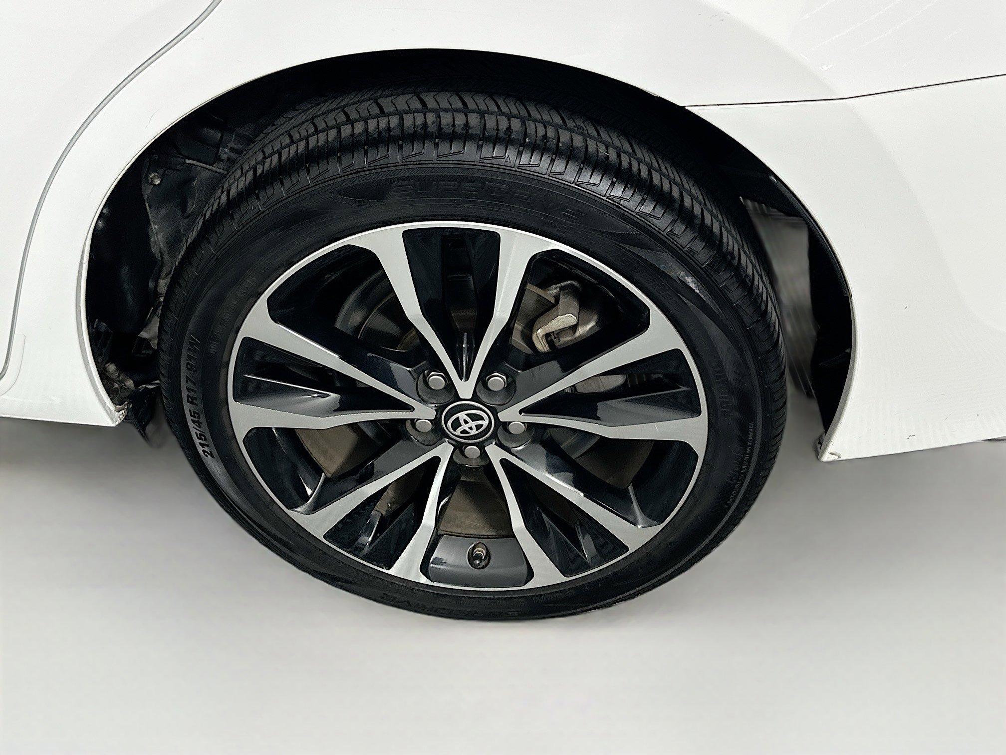 Used 2017 Toyota Corolla XSE w/ Carpet Mat Package (TMS) FWD image 11