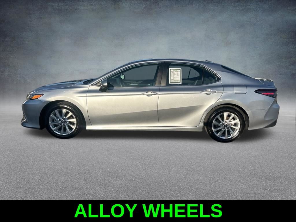 Used 2024 Toyota Camry LE FWD image 8