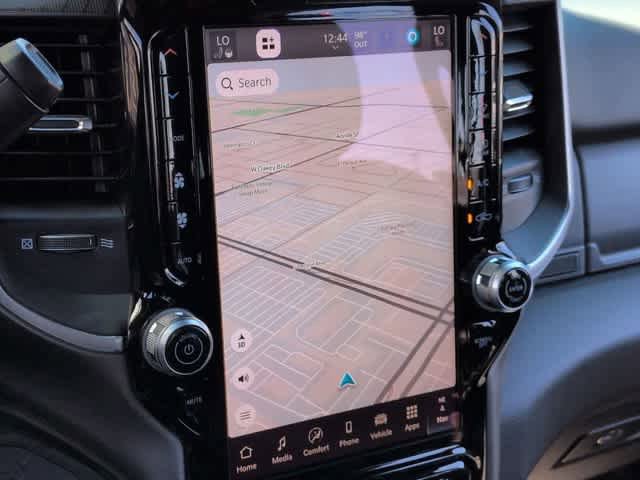 New 2026 RAM 3500 Big Horn AWD/4WD image 32