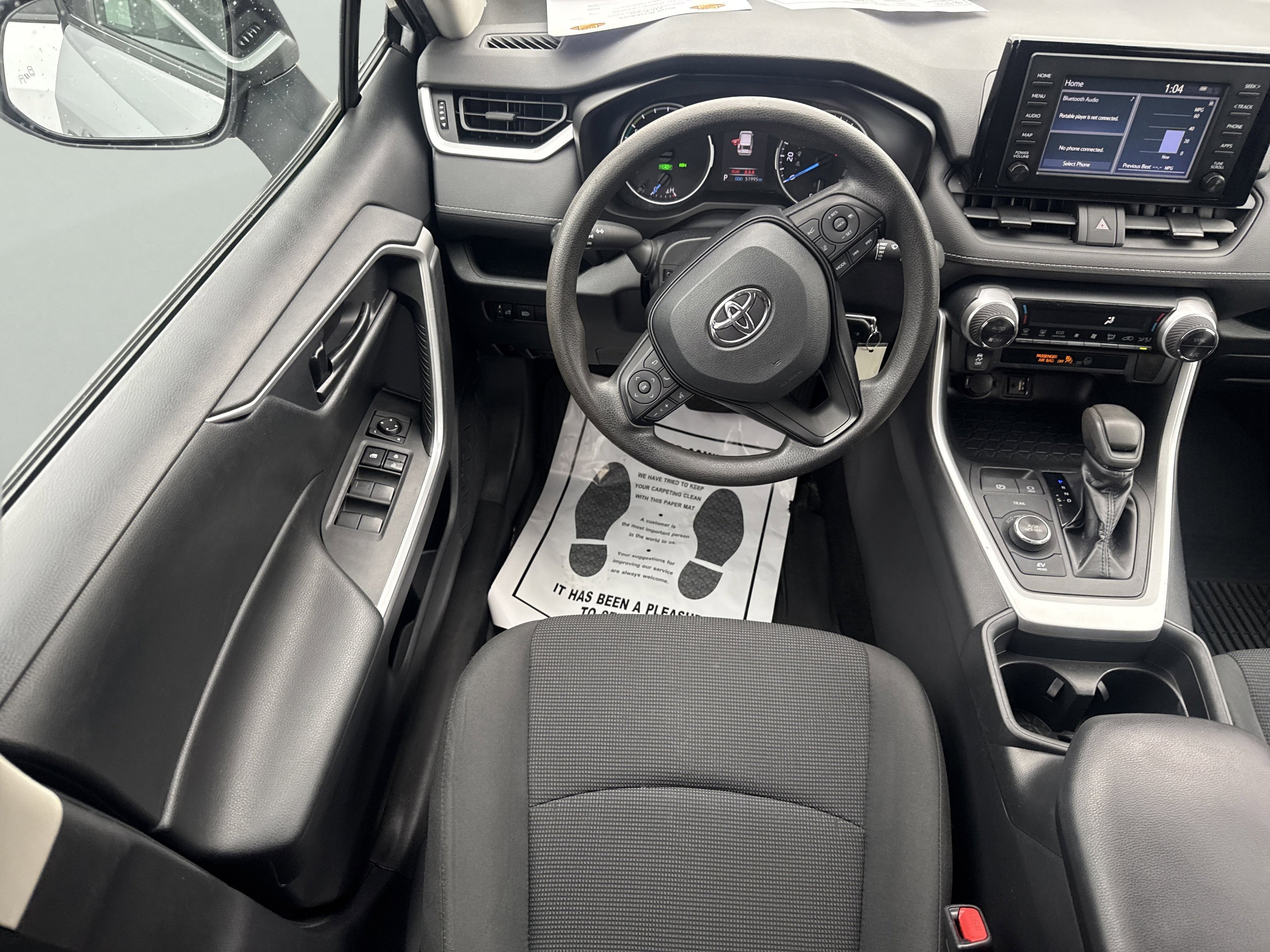 Used 2019 Toyota RAV4 LE w/ Carpet Mat Package AWD/4WD image 15