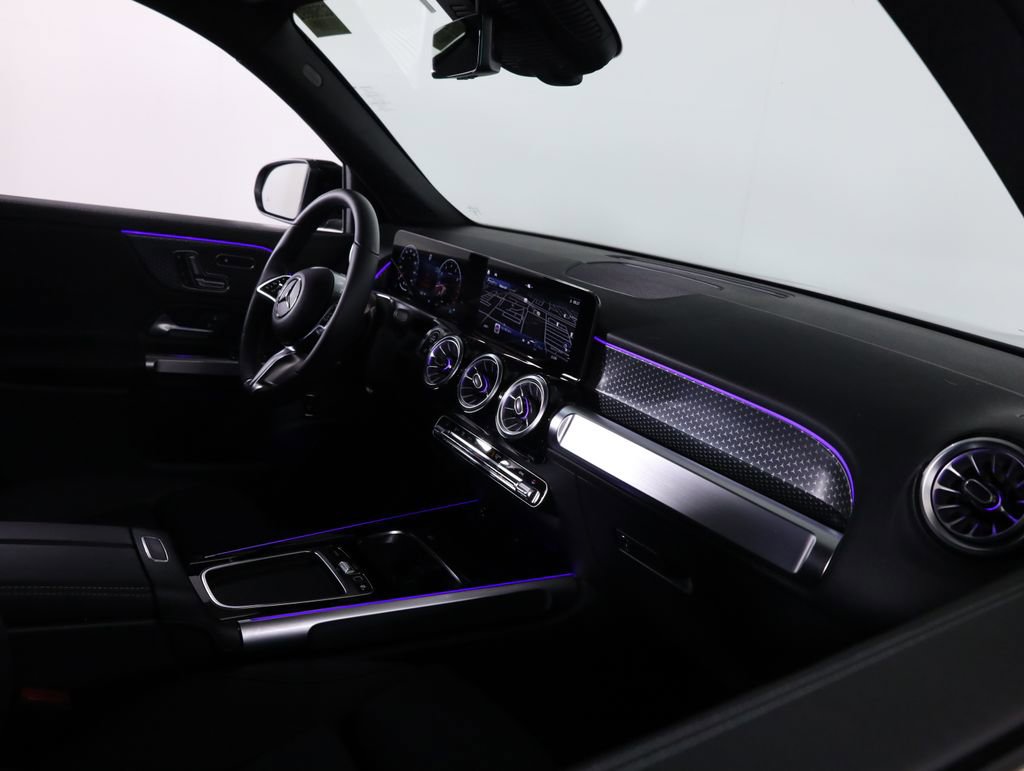 Certified 2025 Mercedes-Benz GLB 250 4MATIC image 59