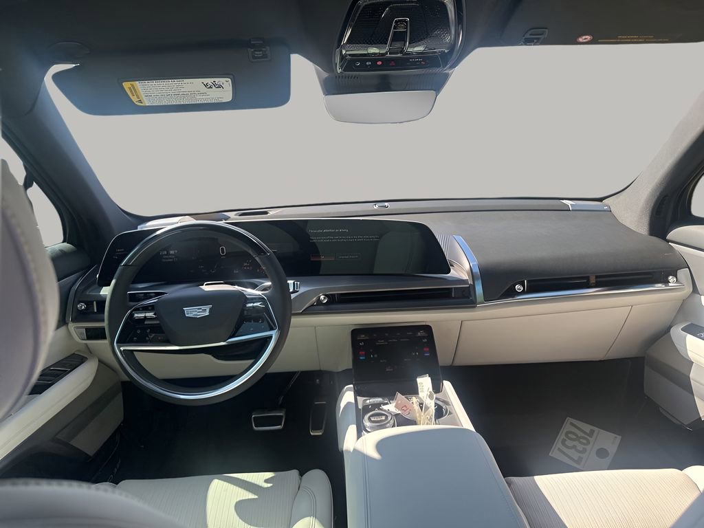 New 2026 Cadillac Vistiq Sport w/ LPO, Floor Liner Package image 22