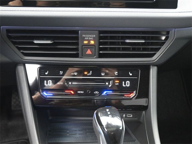 New 2026 Volkswagen Jetta SEL image 3