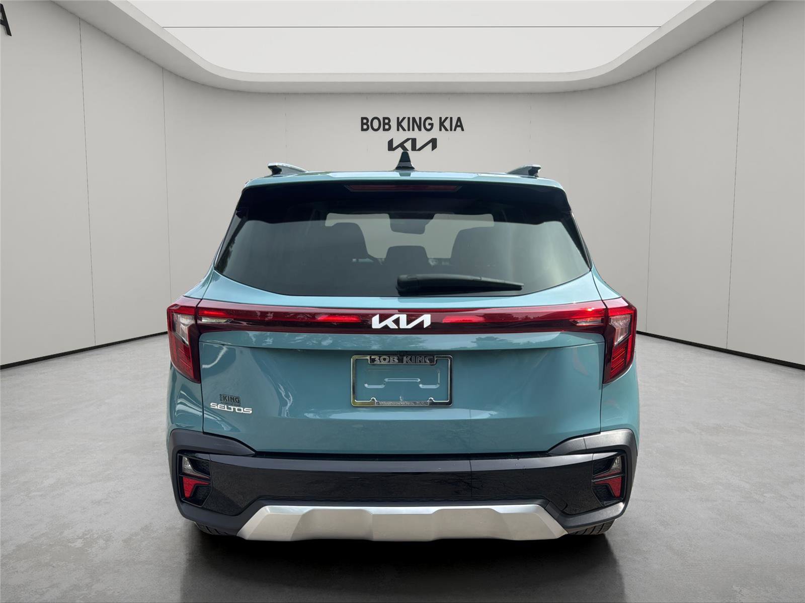 Used 2024 Kia Seltos EX image 4