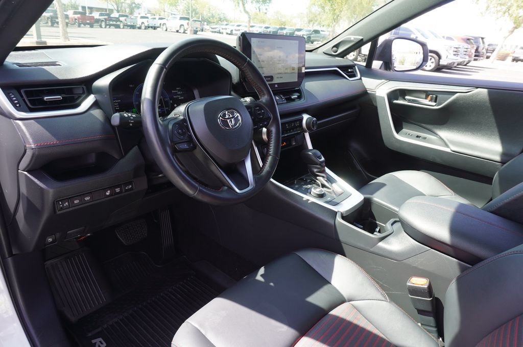 Used 2024 Toyota RAV4 XSE w/ Weather Package AWD/4WD image 18